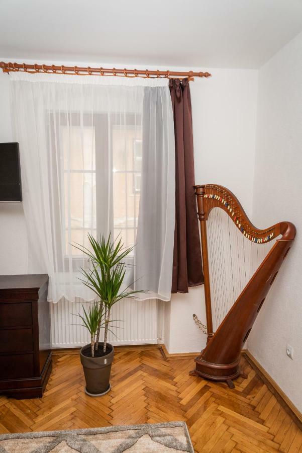 Musik Apartments Old Town ซีบิว ภายนอก รูปภาพ