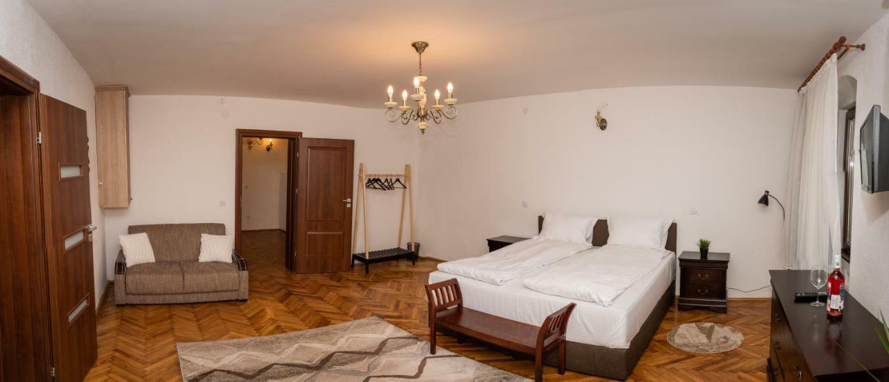 Musik Apartments Old Town ซีบิว ภายนอก รูปภาพ